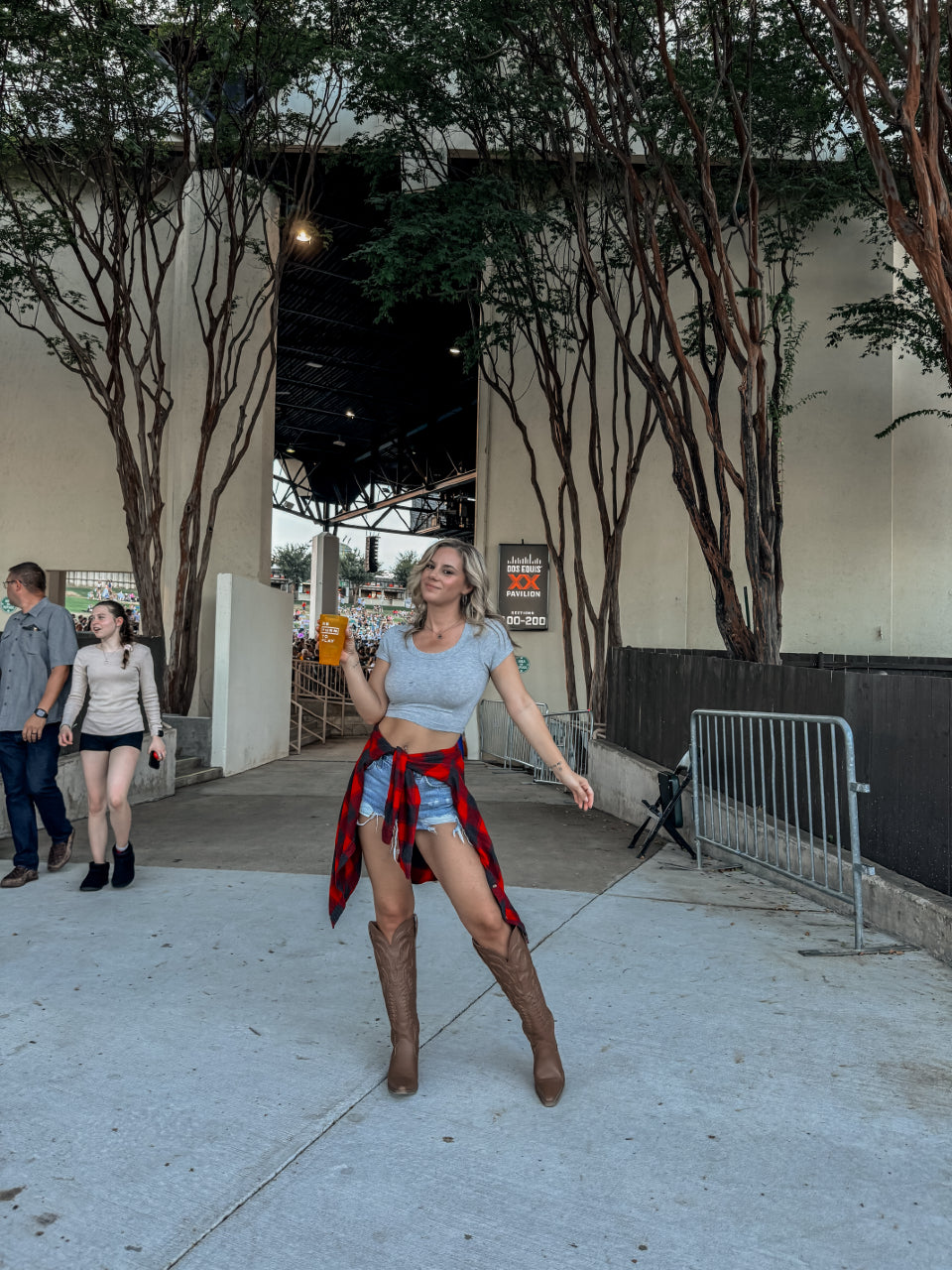 Coastal Cool Scoop Neck Tee In Grey