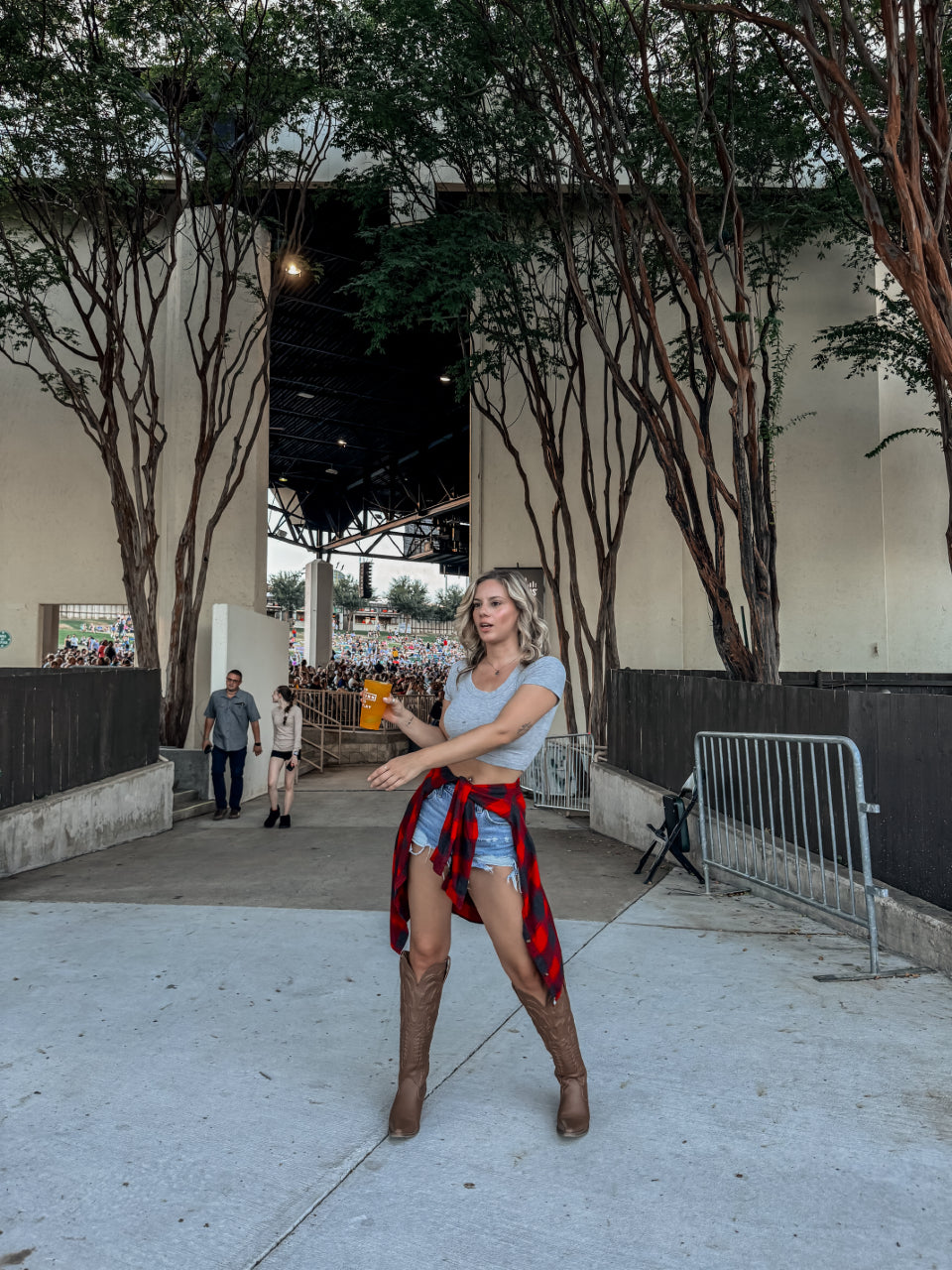 Coastal Cool Scoop Neck Tee In Grey