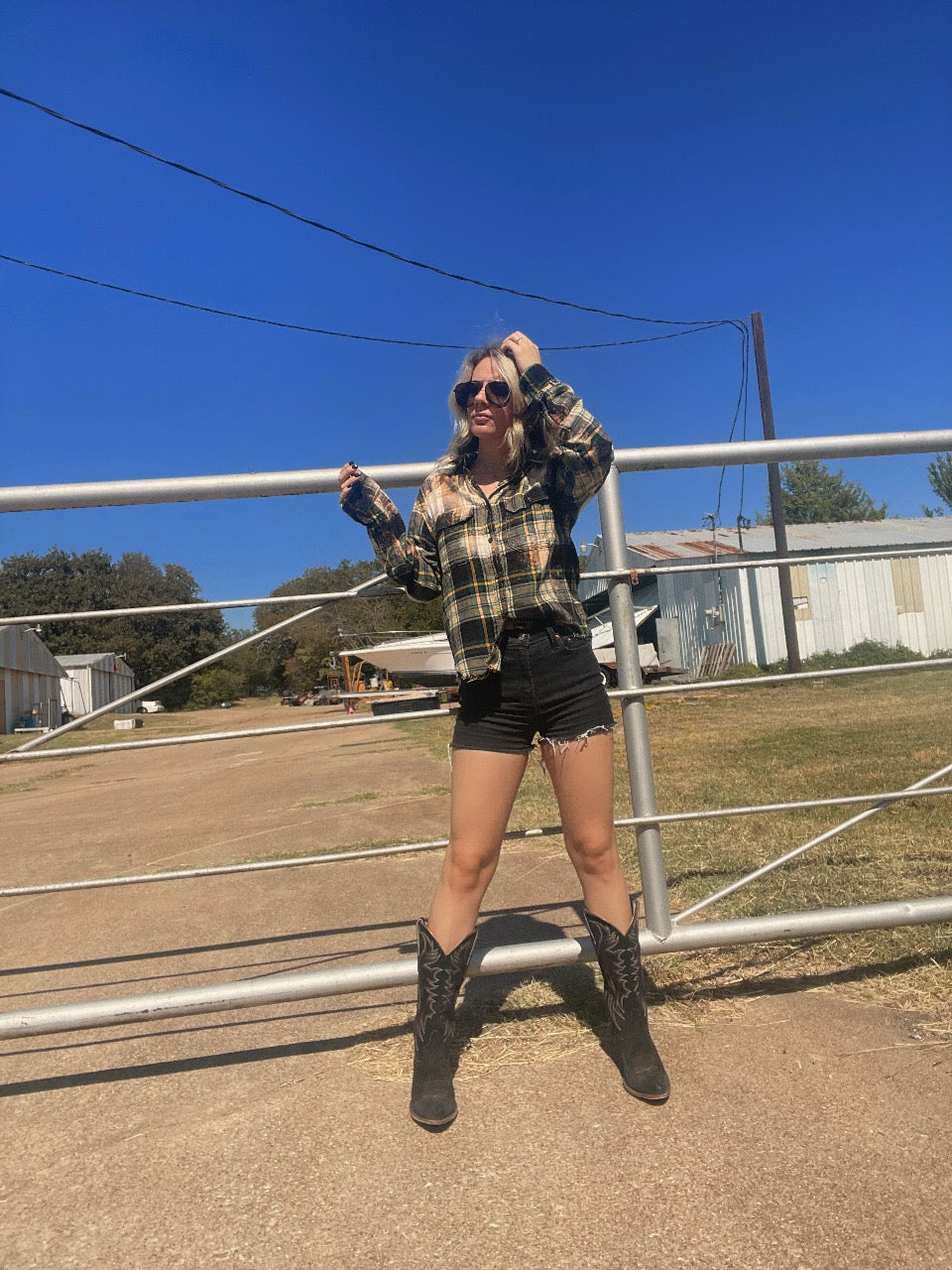 Lady In Green Cropped Bleached Flannel